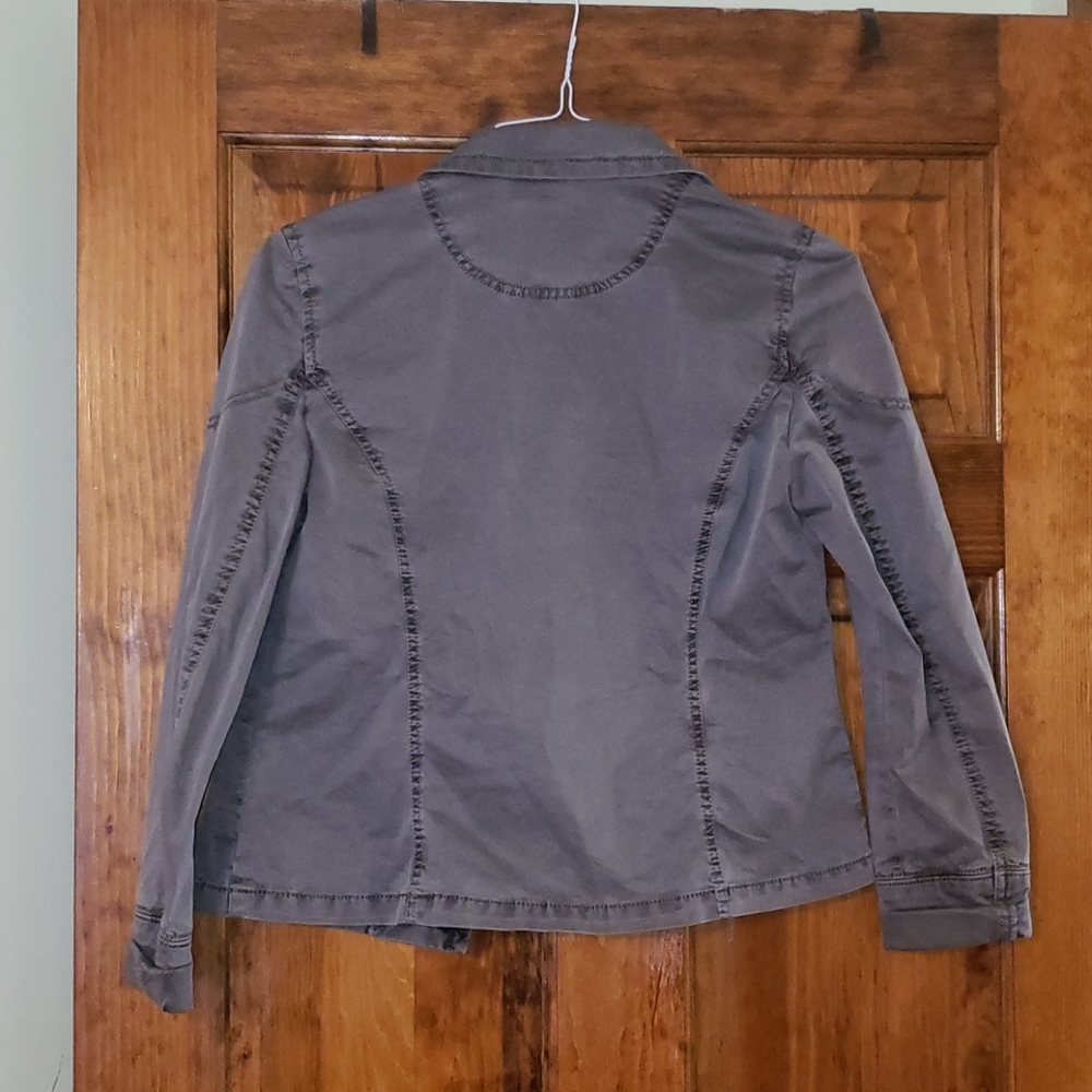 Light weight jacket - Picture 4 of 9